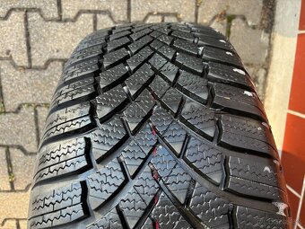 5x112 215/55 R17 SKODA KAROQ zimna sada - 5