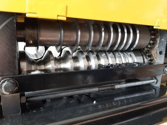 Lupačka páračka kablovej izolace 750W-370W / 230V 38mm - 5