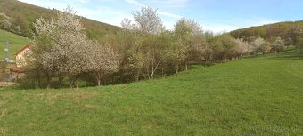 Pozemok-Hrádok – Dolina s celkovou výmerou 9.365m2 a RD - 5