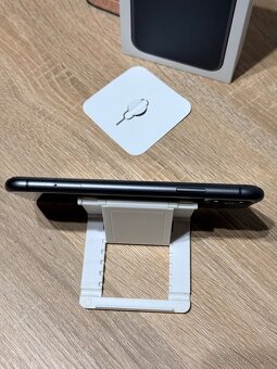 Apple iPhone 11 128GB čierny - 5