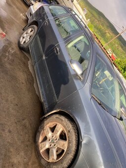 Rozpredam Octavia 2 1.9 TDi 77kw BKC 4x4 - 5