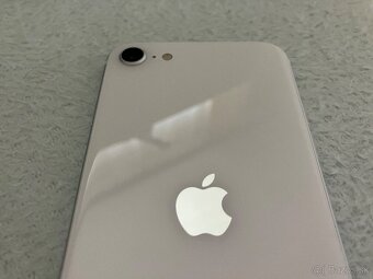Apple iPhone SE 2020 - 5