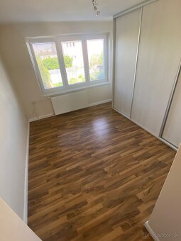 Prenájom 3 izbový byt s garážou a záhradkou - 5