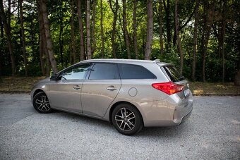 Toyota Auris Touring Sports 1.6 l ZNÍŽENÁ CENA - 5
