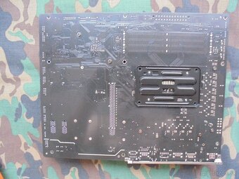 Základná doska GIGABYTE B650 GAMING X. - 5