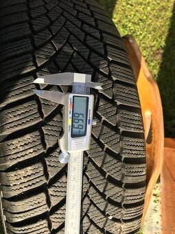 zimné Bridgestone Blizzak 195/55 r16 nájazd len 6000km - 5