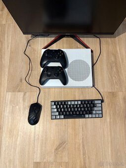 Xbox one s 1tb, dva ovládače, hráčsky monitor, myš, klavesn - 5