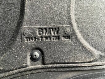 BMW E60/E61 Kapota - 5