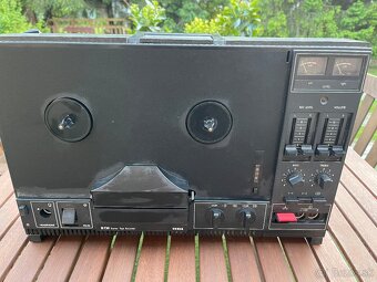 Kotucovy magnetofon Tesla B 730 - 5
