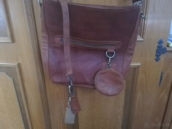 Dámska kožená kabelka - 5