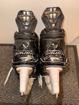 BRUSLE BAUER SUPREME S22 MACH , vel. 44,5/9 FIT 2 - 5