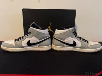 Air Jordan 1 Mid “Light Smoke Grey” - 5