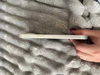 Apple iPhone 13 128GB Silver - 5