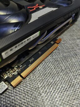 Sapphire Radeon RX 5700 XT - 5