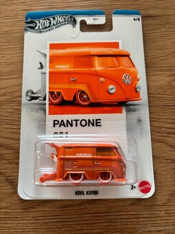 Hot Wheels Pantone - 5