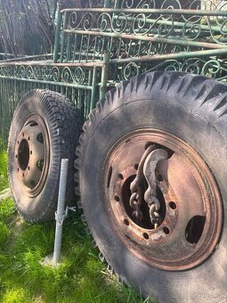 Gumy na traktor - 5