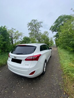 HYUNDAI i30 1.6CRDI - 5