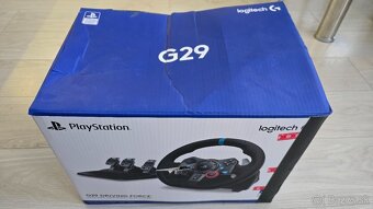 Logitech G29 Driving force - 5