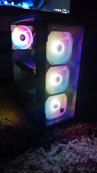 Predam-Herný PC/GeForce GTX 1070/GAMING/Ryzen 5 3500X/6jadro - 5