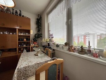 PREDAJ - 3 IZBOVÝ BYT S LOGGIOU, SÁZAVSKÉHO, BARDEJOV - 5