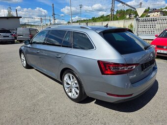ŠKODA SUPERB COMBI 2.0 CRTDI 140 KW DSG 4X4 STYLE r.v 2018 - 5