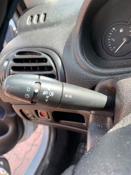 Peugeot 206 Automat 1.6 80 kW – jazdí, ale potrebuje servis - 5
