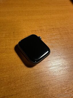 apple watch SE Space Gray Aluminum Case Black Sport Band - 5