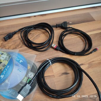 Playstation PS4 SLIM + hry - 5