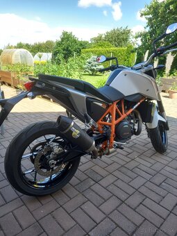 Ktm duke 690 - 5