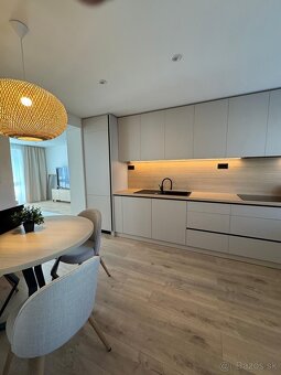 Slnečný 3izbový byt v centre Popradu - prvý nájomca - 5