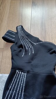 Krátke spoločenské šaty - 5