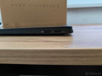 ASUS VIVOBOOK S14 OLED RYZEN 7 8845HS /Radeon 780M/16GB/ 1TB - 5