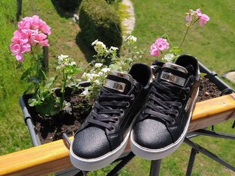 Guess tenisky Beckie - 5