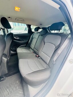 Hyundai i30 CW 1.6 CRDi Family / Odpočet DPH / - 5