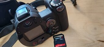 Konica Minolta Dimage Z3 - 5