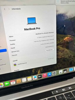 MacBook Pro 13” (2020) – Intel i7 / 8 GB RAM / 500 GB SSD - 5