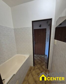 PREDAJ : 1 IZBOVÝ BYT NA "SEDMIČKE", KOMÁRNO - 5