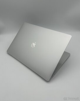 MacBook Pro 16" 2019 CTO Silver + ZÁRUKA - 5