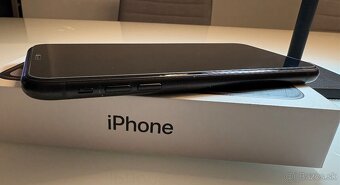 Iphone XR - 5
