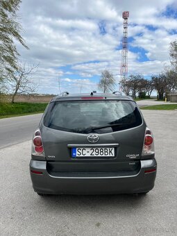 Toyota Corolla Verso 2.2 D, 7 miest na sedenie - 5