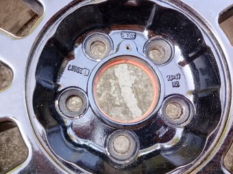 Predam elektrony r17 na letnych gumach - 5
