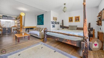 MA/ZOHOR - Rodinný dom s 2 bytovými jednotkami a 3 garážami - 5