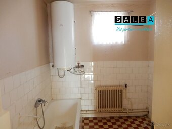 Rodinný dom, 140 m2, garáž, letná kuchyňa, Šarovce, okr. Lev - 5