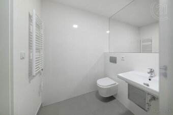 Prodej moderně zrekonstruovaného bytu 2+kk - 5