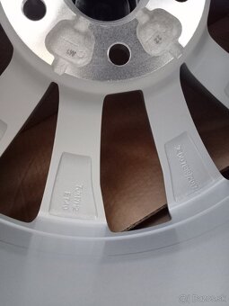 VW Tiguan 17"5x112 ET 40 originálne hliníkové disky,škKodia - 5