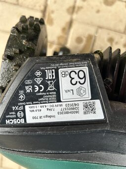 Robotická kosačka Bosch Indego M 700 - 5