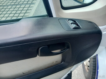 Vyklapac trojstranny Fiat Ducato 7-miestne - 5