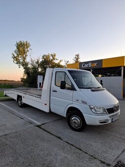 Mercedes-Benz Sprinter - 5