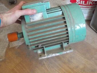 predam rozne elektromotory a aj prevodovky - 5