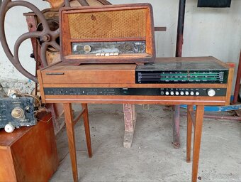 Staré rádia - 5